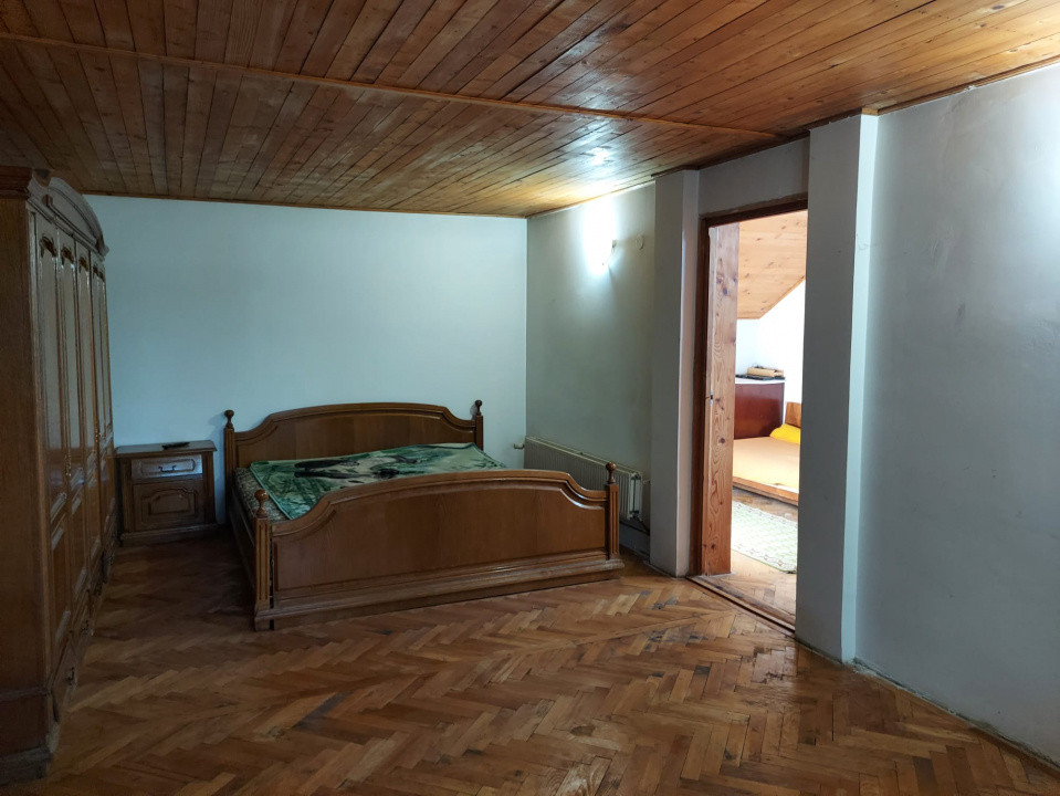 De închiriat: Hale si locuință pe 3 000 mp/ Bascov - Argeș