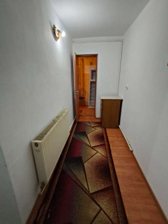 Apartament 2 camere de închiriat – Zona 9 Mai, Str. Olari, Târgu Jiu