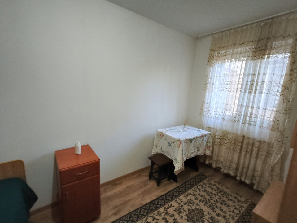 Apartament 2 camere de închiriat – Zona 9 Mai, Str. Olari, Târgu Jiu