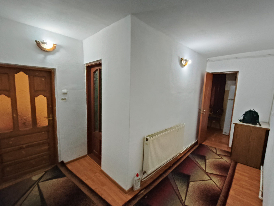 Apartament 2 camere de închiriat – Zona 9 Mai, Str. Olari, Târgu Jiu