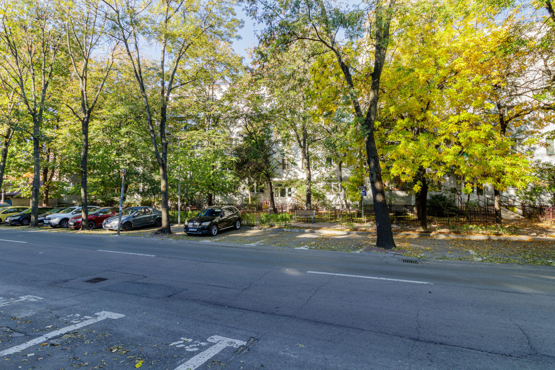 Apartament decomandat si luminos | Metrou 1 Decembrie