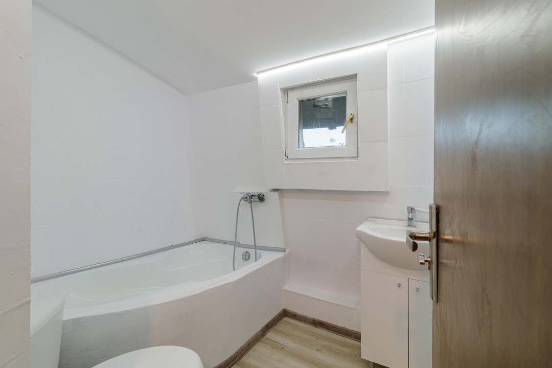 Apartament 4 camere – 160 mp utili, mansardă modernă!