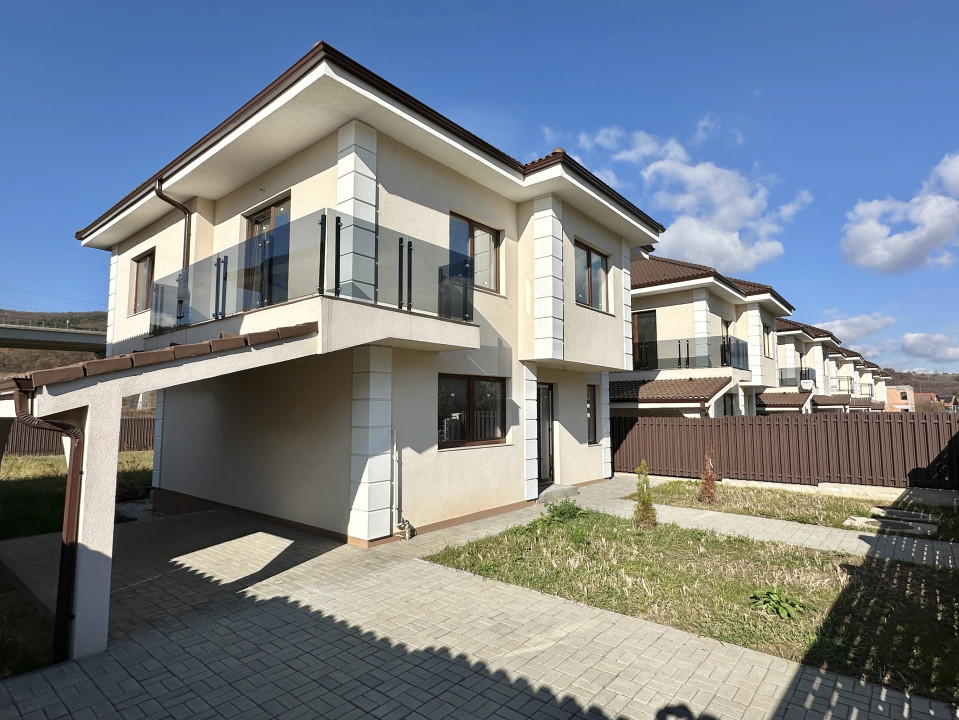 Comision 0. Casa noua Luna de Sus, Floresti