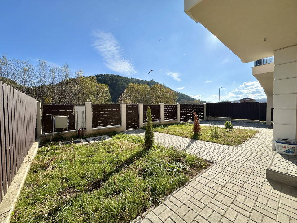 Comision 0. Casa noua Luna de Sus, Floresti