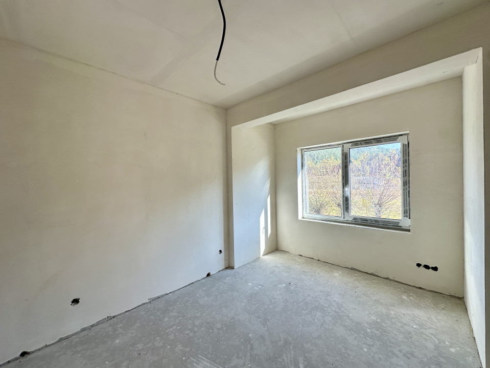 Comision 0. Casa noua Luna de Sus, Floresti