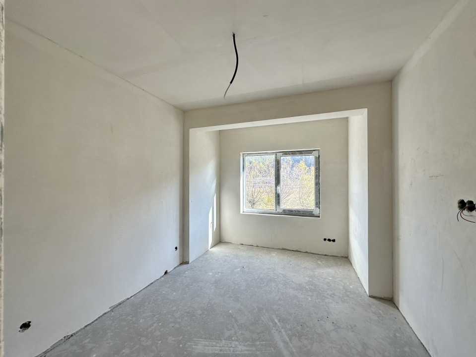 Comision 0. Casa noua Luna de Sus, Floresti