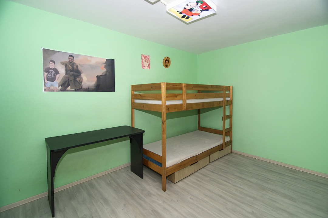 Apartament 3 camere decomandat-Exercitiu-Pitesti