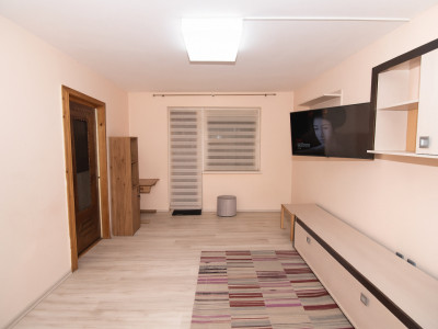 Apartament 3 camere decomandat-Exercitiu-Pitesti