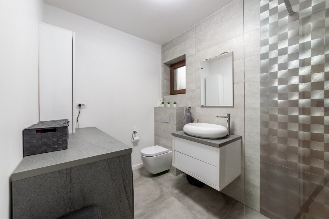 0% Comision!!! CASA PARTER + ETAJ -   STEFANESTI , ARGES