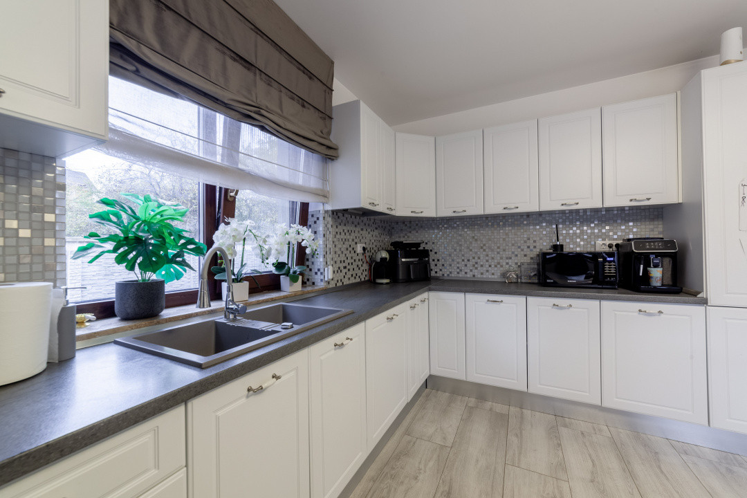 0% Comision!!! CASA PARTER + ETAJ -   STEFANESTI , ARGES