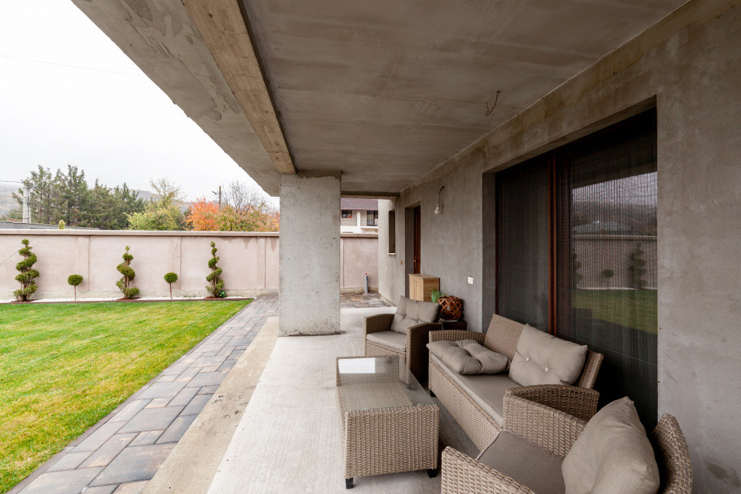 0% Comision!!! CASA PARTER + ETAJ -   STEFANESTI , ARGES