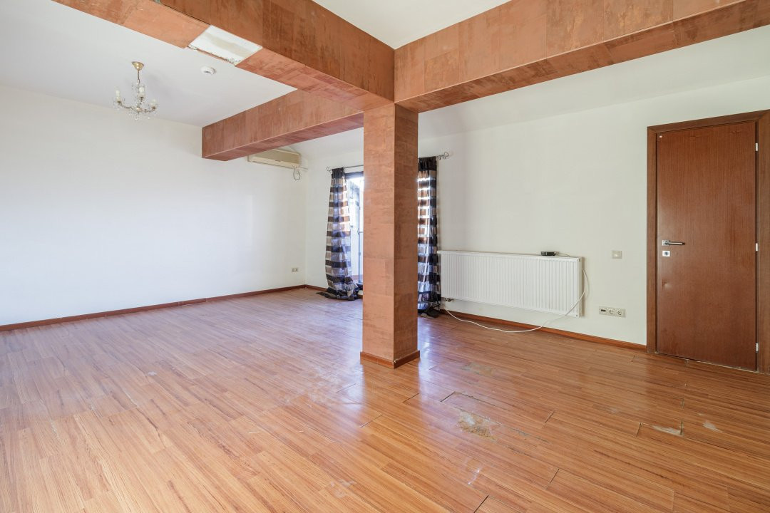 Apartament spațios în vilă – 217 mp utili, Tunari!