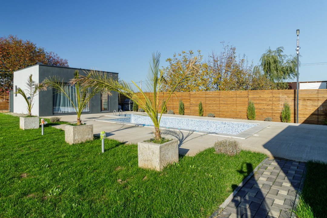 Casă superbă pe parter cu piscină, foișor și 1.000 mp teren – Dascălu!