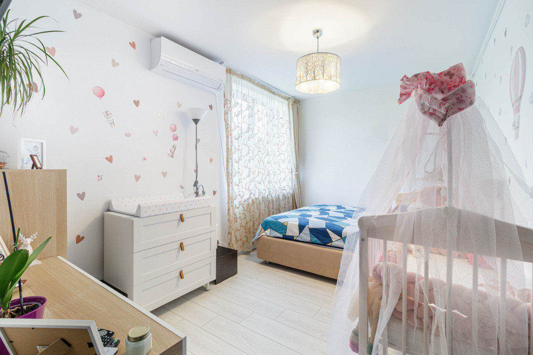 Secuilor - apartament 3 camere, renovat si partial mobilat 