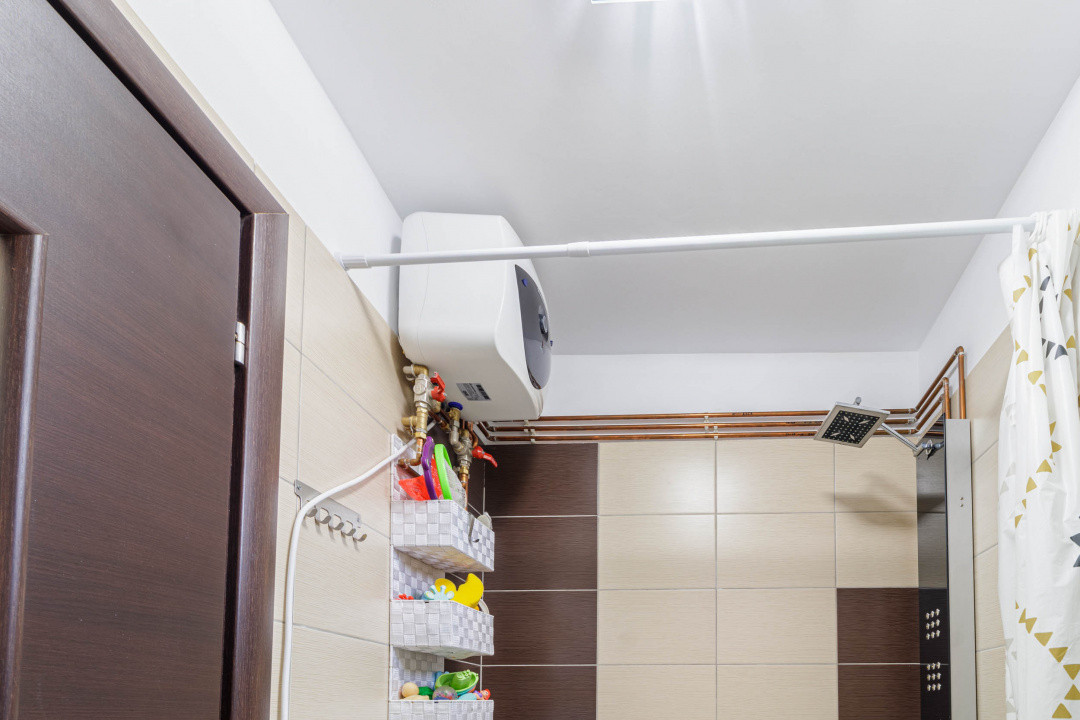 Secuilor - apartament 3 camere, renovat si partial mobilat 