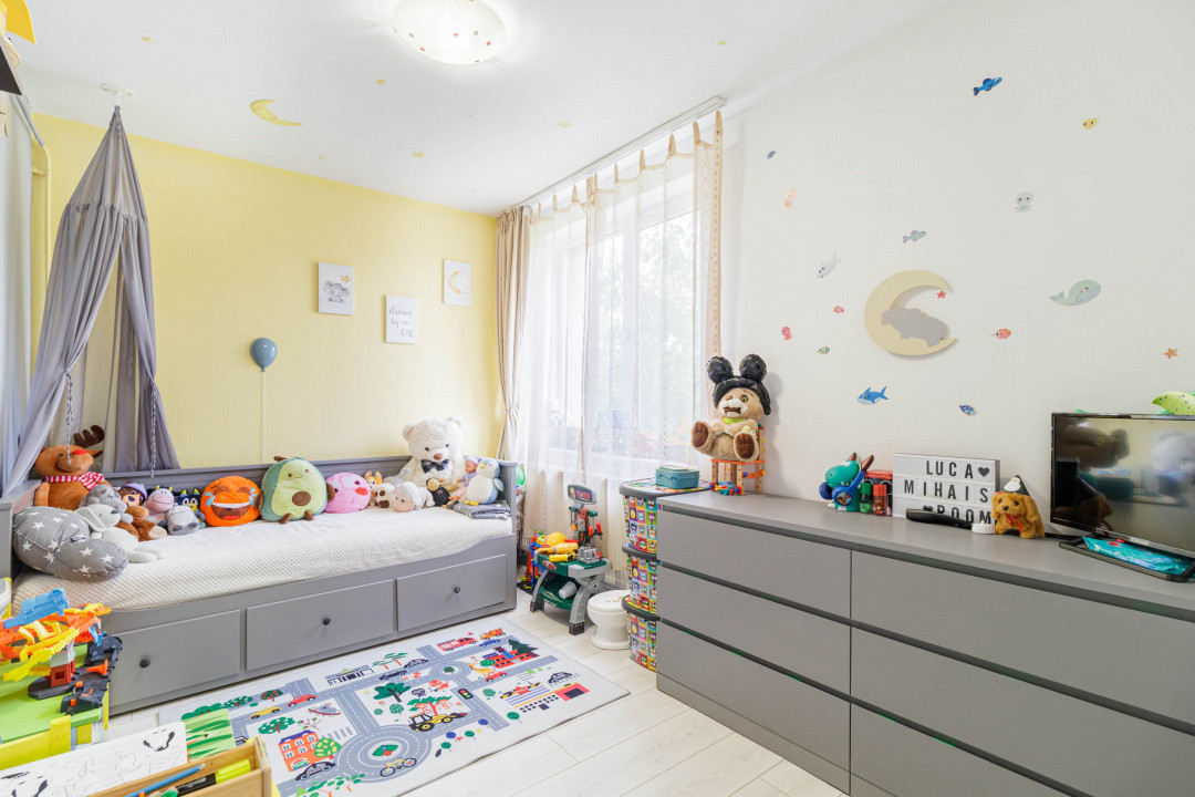 Secuilor - apartament 3 camere, renovat si partial mobilat 