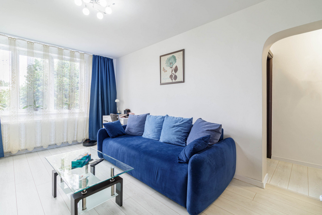 Secuilor - apartament 3 camere, renovat si partial mobilat 