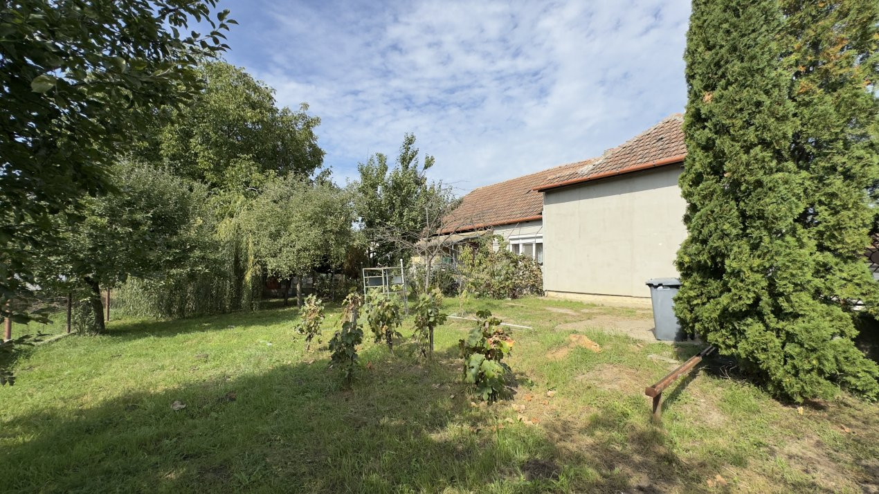 Casă 3 camere, Teren 1875 mp Loc. Tiream Jud. Satu Mare-Comision 0% cumpărător