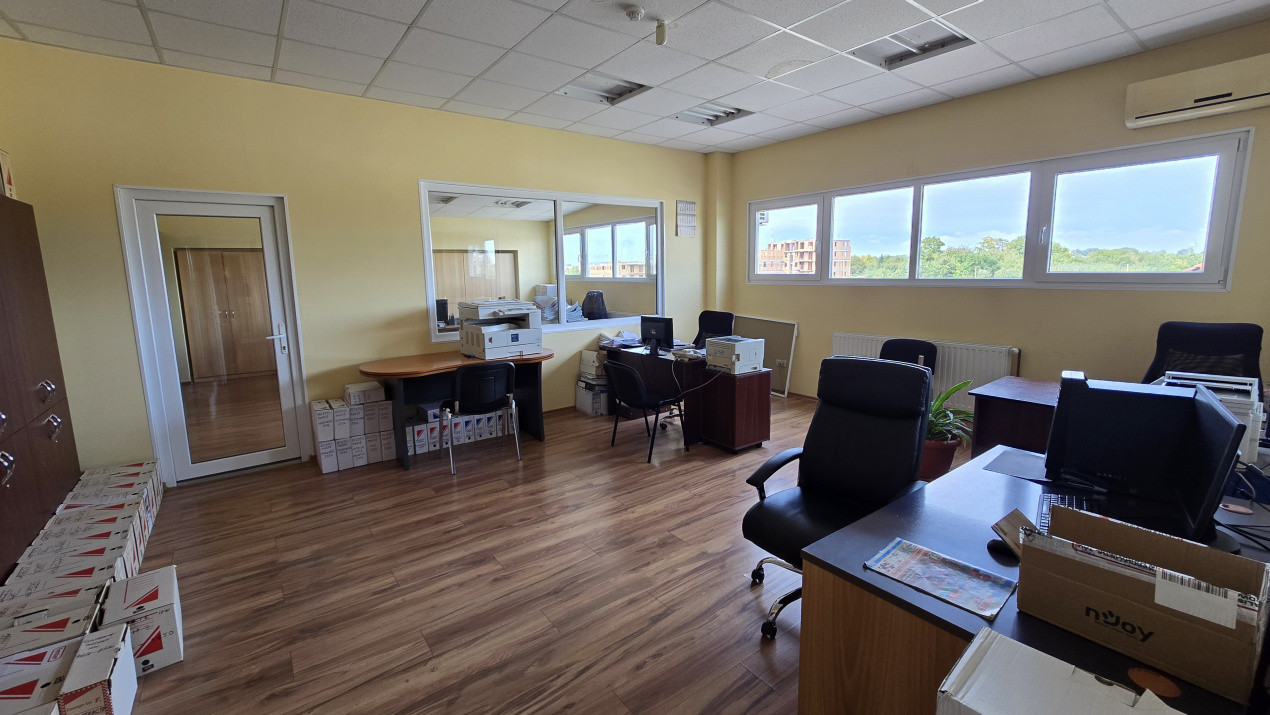 Spațiu comercial/ Showroom str. Careiului