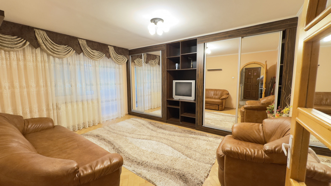 Apartament Decomandat 4 camere MV1, Etaj 1 - Str. Liszt Ferenc - Carei