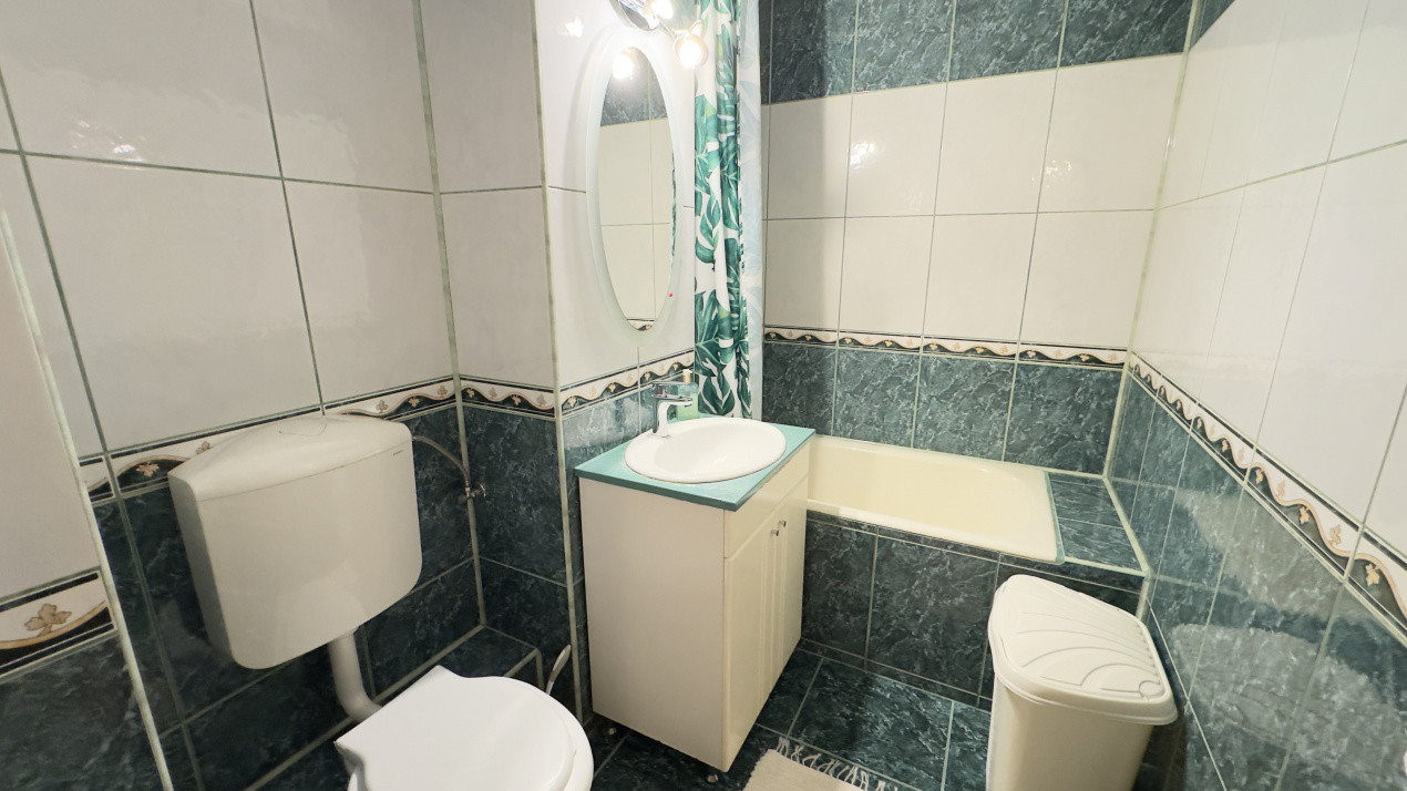 Apartament Decomandat 4 camere MV1, Etaj 1 - Str. Liszt Ferenc - Carei