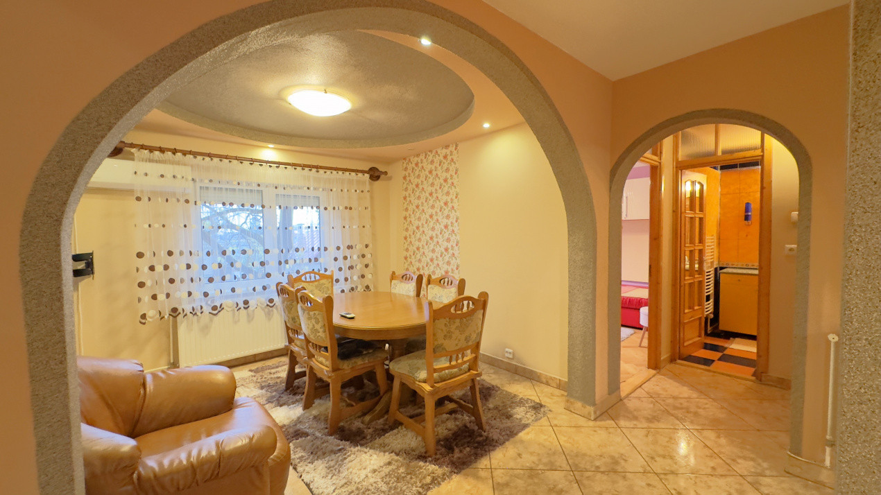 Apartament Decomandat 4 camere MV1, Etaj 1 - Str. Liszt Ferenc - Carei