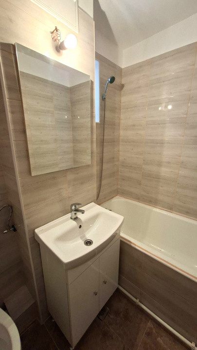 Vanzare Garsoniera moderna la cheie Gavana, centrala proprie