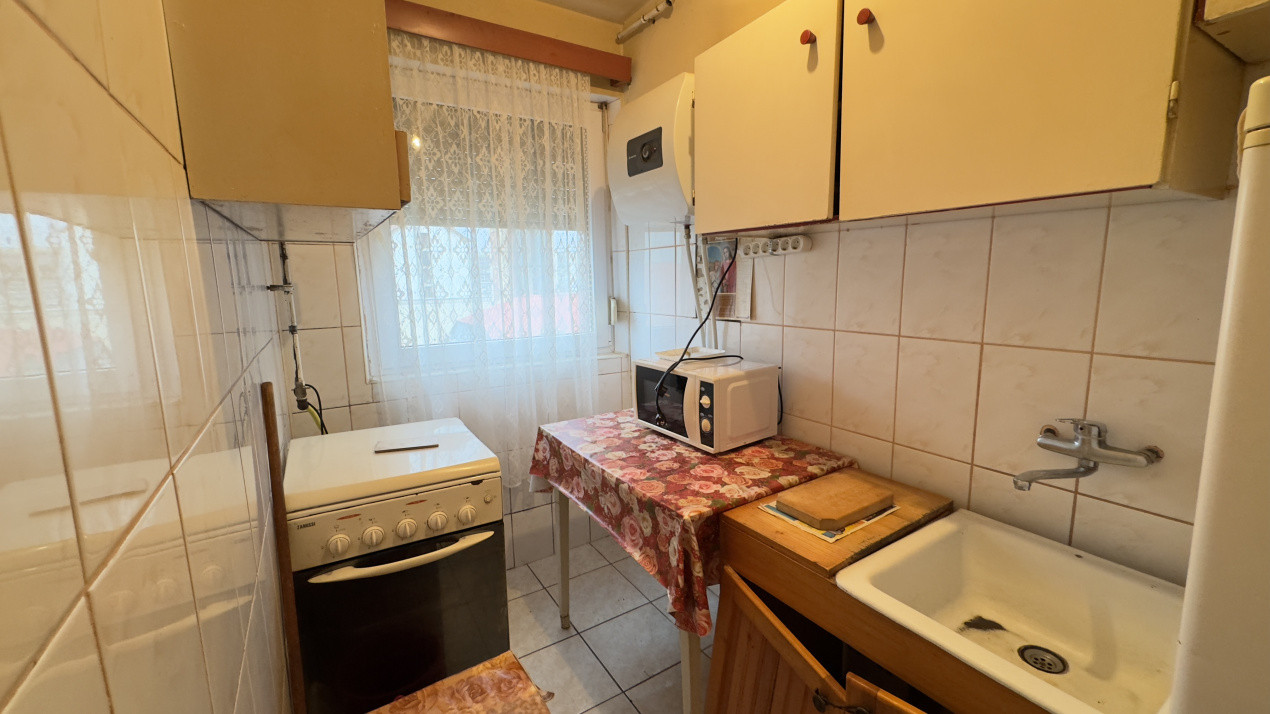 Apartament 2 camere mobilat și utilat, Str. Ignisului Nr.22, Etaj II - Carei