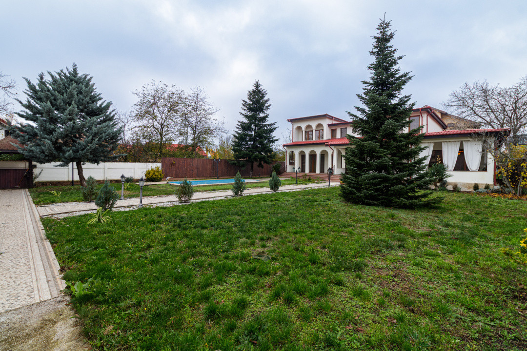 Casa impresionanta - Curte generoasa si Piscina - Otopeni!