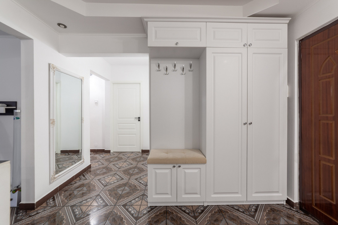 APARTAMENT 3 CAMERE - DECOMANDAT  - PITEȘTI