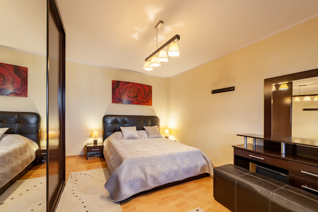 Apartament ultracentral 3 camere IC Bratianu Pitesti 