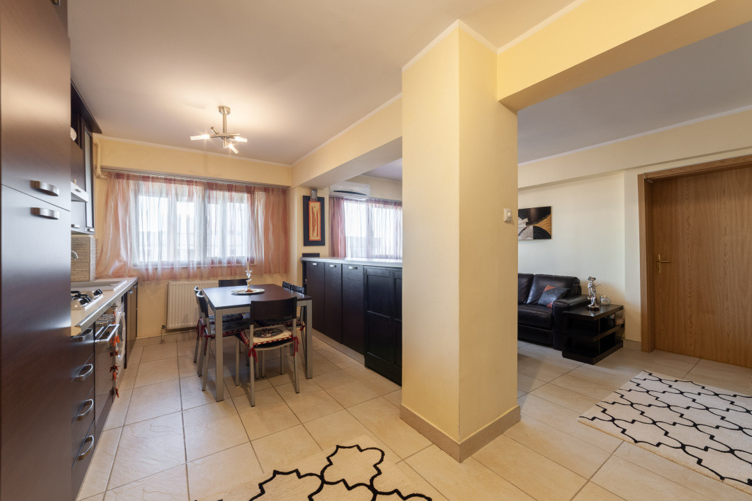 Apartament ultracentral 3 camere IC Bratianu Pitesti 