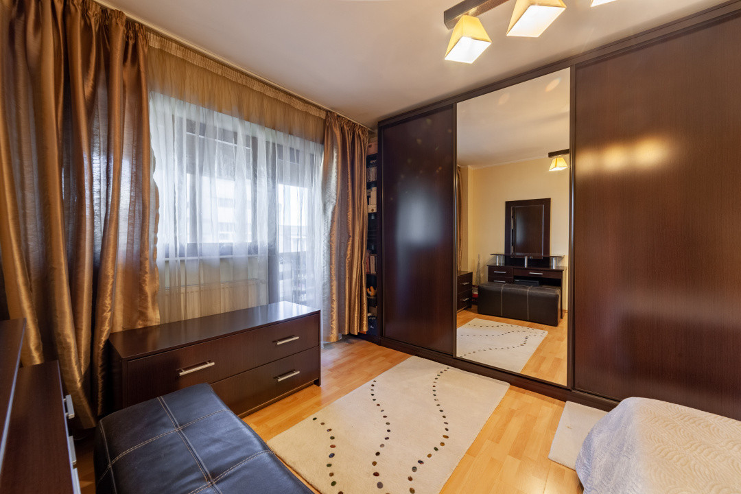 Apartament ultracentral 3 camere IC Bratianu Pitesti 