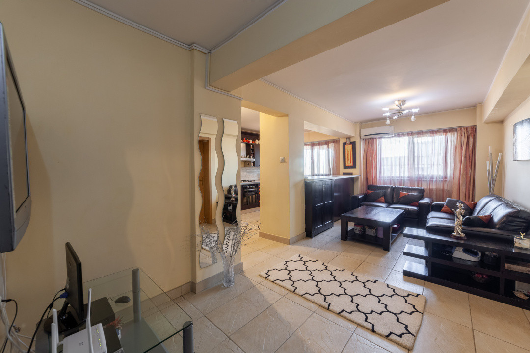 Apartament ultracentral 3 camere IC Bratianu Pitesti 