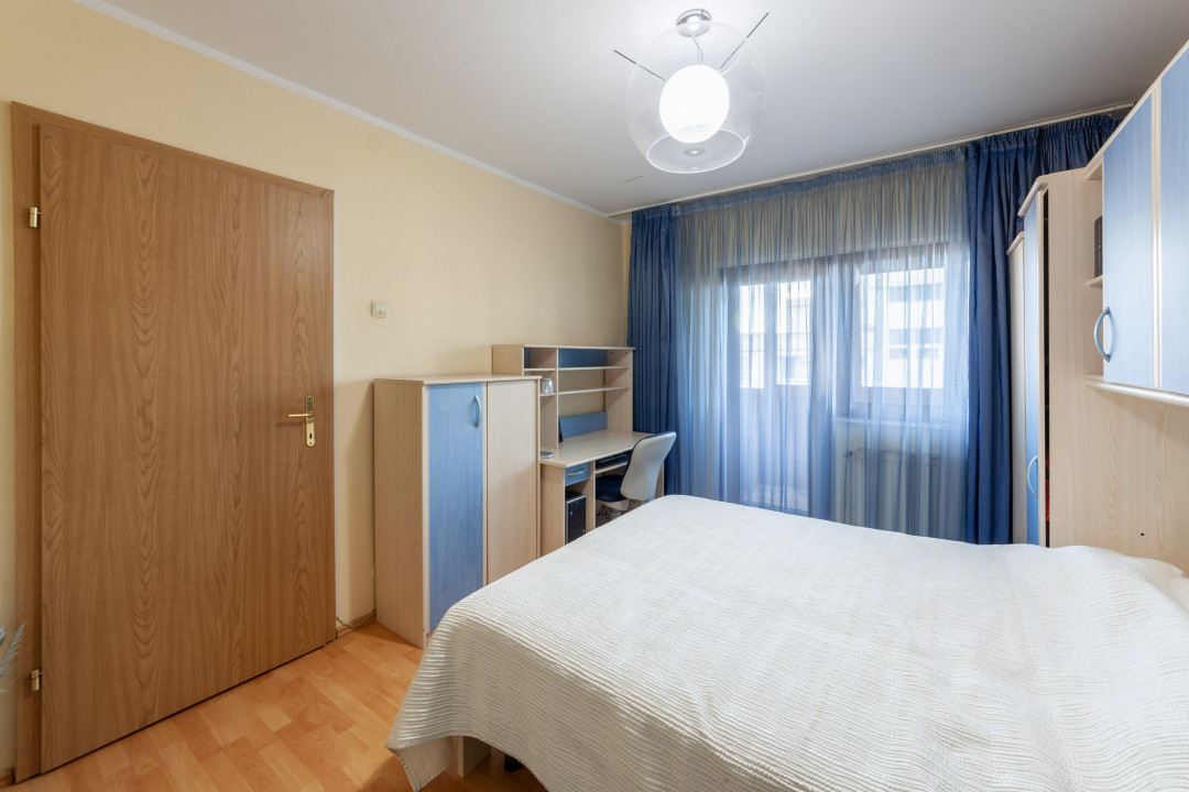 Apartament ultracentral 3 camere IC Bratianu Pitesti 