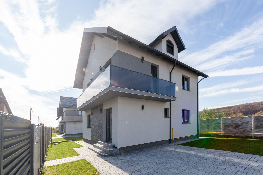 Case premium P+1 în Mărăcineni – Argeselu - 