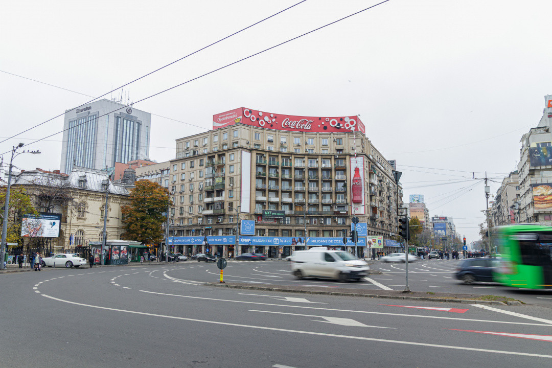 Apartament renovat cu vedere spre ASE | Pta. Romana