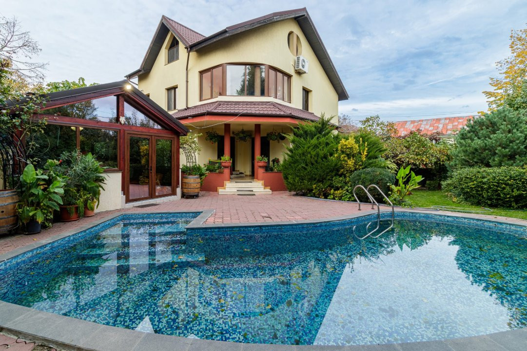 Vilă individuală cu piscină, garaj dublu • teren 766 mp • Popești-Leordeni
