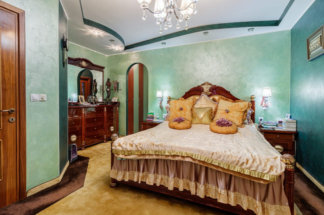 Vilă individuală cu piscină, garaj dublu • teren 766 mp • Popești-Leordeni