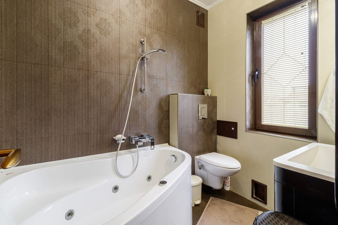 Vilă individuală cu piscină, garaj dublu • teren 766 mp • Popești-Leordeni