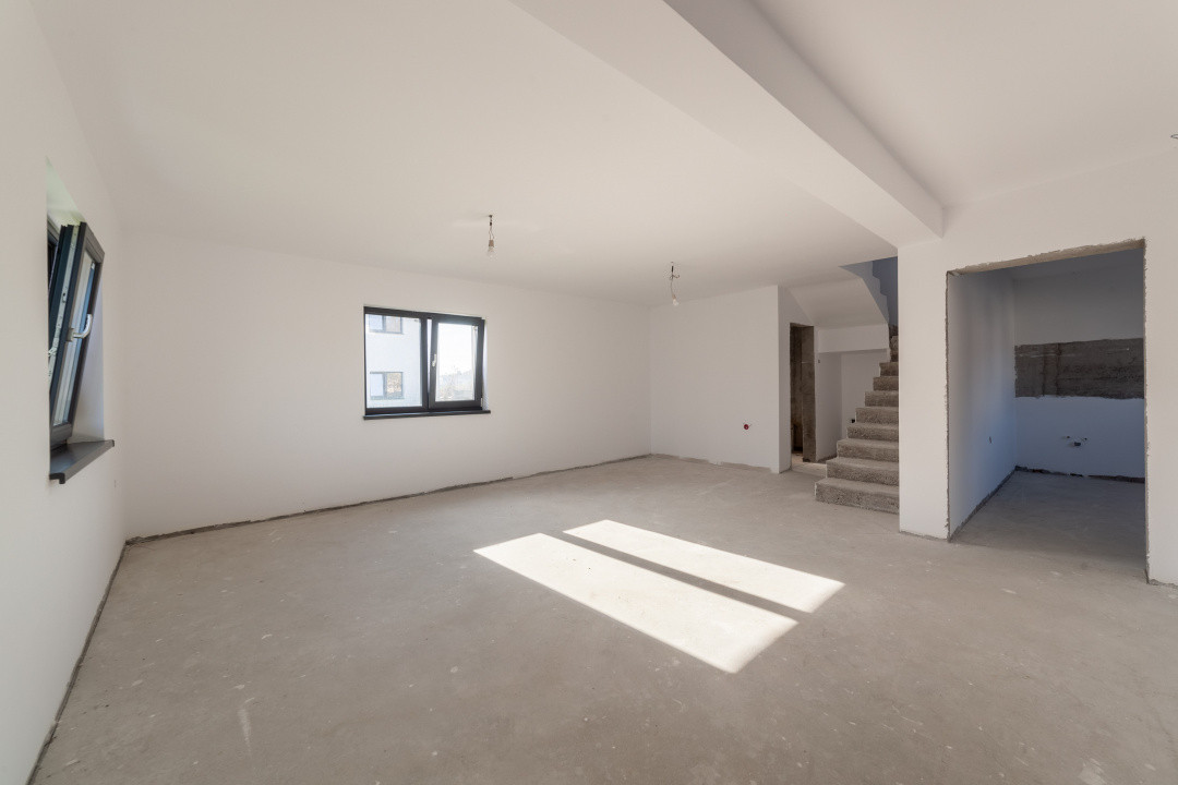 Case premium P+1 în Mărăcineni – Argeselu !