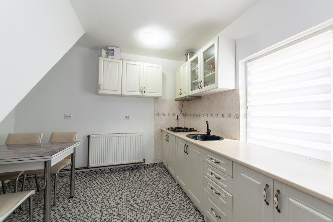 Casa de vanzare 20 km de Pitesti in Com. Malureni-Bunesti- Jud. Arges!