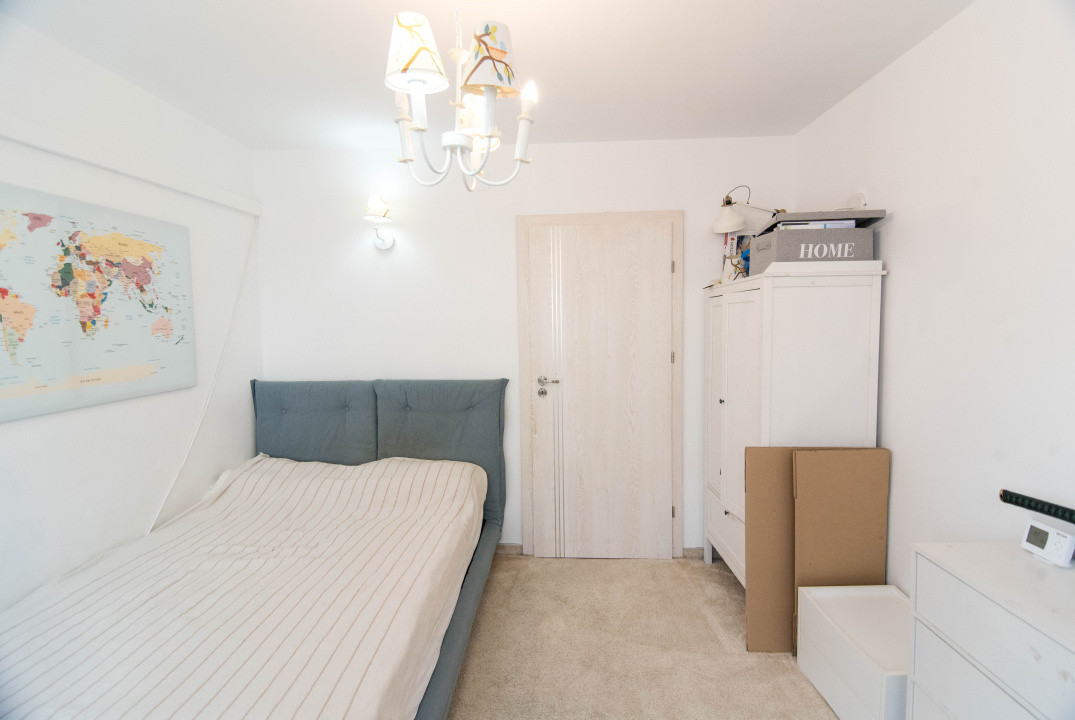 Apartament cochet cu 3 camere Ultracentral Pitesti, mobilat si utilat, Etaj 3/4