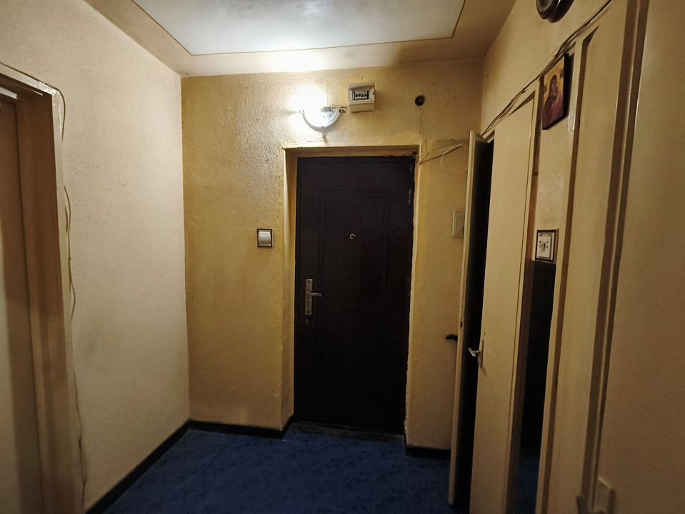Apartament 2 camere,2 balcoane,  etaj 2, Str. Brândușei, Targu Jiu