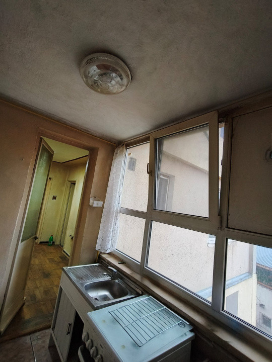 Apartament 2 camere,2 balcoane,  etaj 2, Str. Brândușei, Targu Jiu