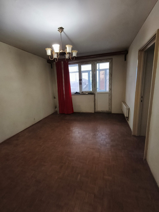Apartament 2 camere,2 balcoane,  etaj 2, Str. Brândușei, Targu Jiu