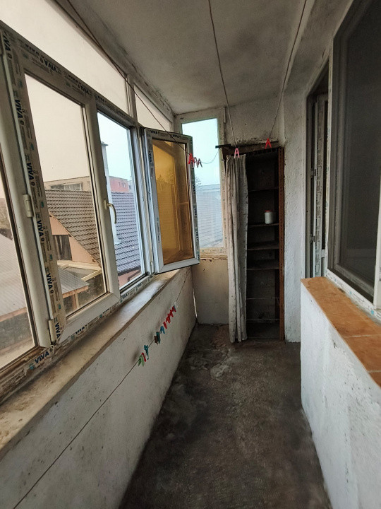 Apartament 2 camere,2 balcoane,  etaj 2, Str. Brândușei, Targu Jiu