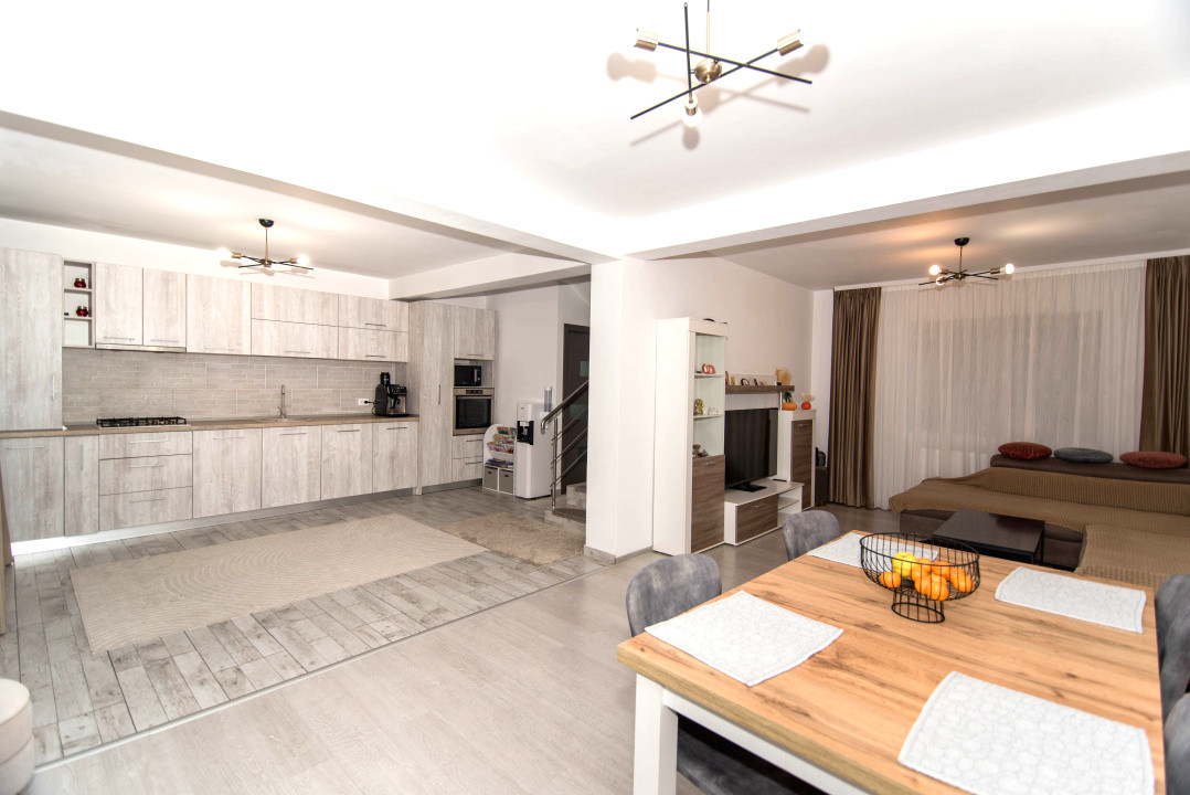 Casa 4 camere langa padure - mobilata si utilata complet - 