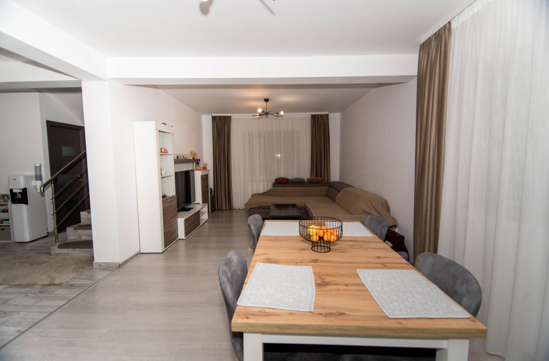 Casa 4 camere langa padure - mobilata si utilata complet - 
