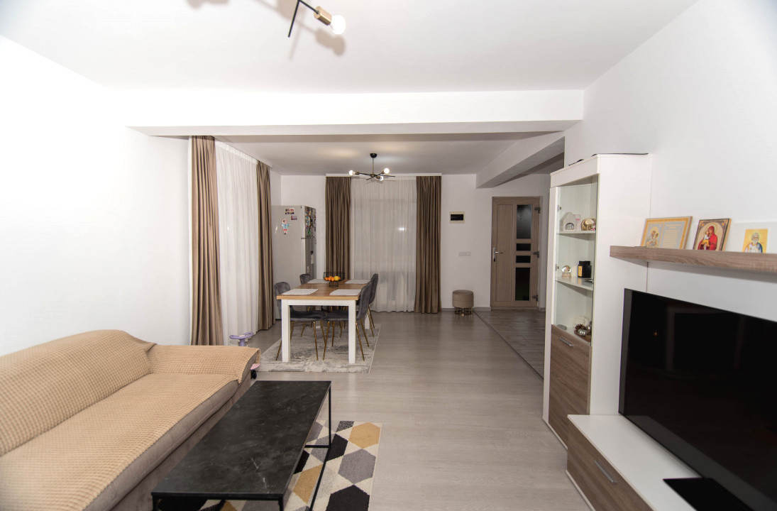 Casa 4 camere langa padure - mobilata si utilata complet - 